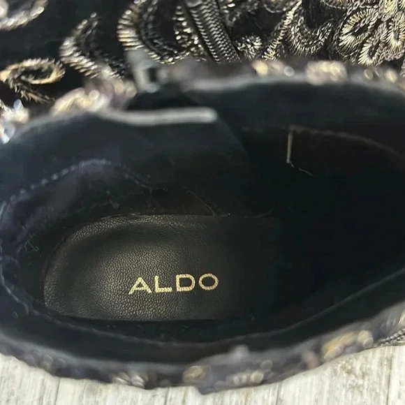 Aldo Women's Black gold  Brocade Block Heel Ankle Boot Size 6.5 M - Picture 3 of 6